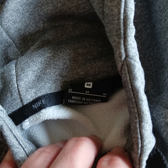 Mens Nike Dri Fit  Gray Hoodie Nwot Size M - Picture 5 of 5